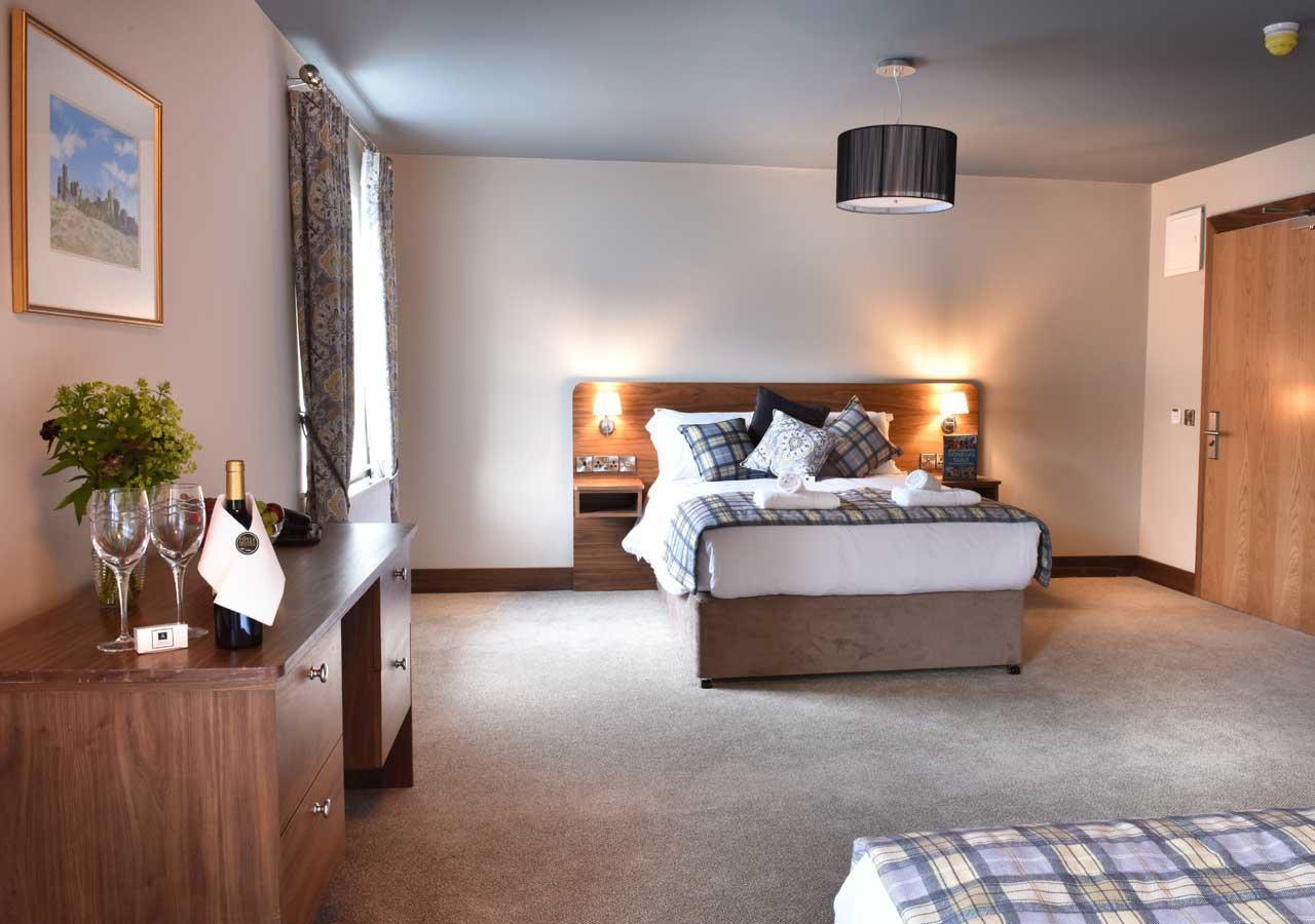 Foyle Hotel Мовилл Экстерьер фото