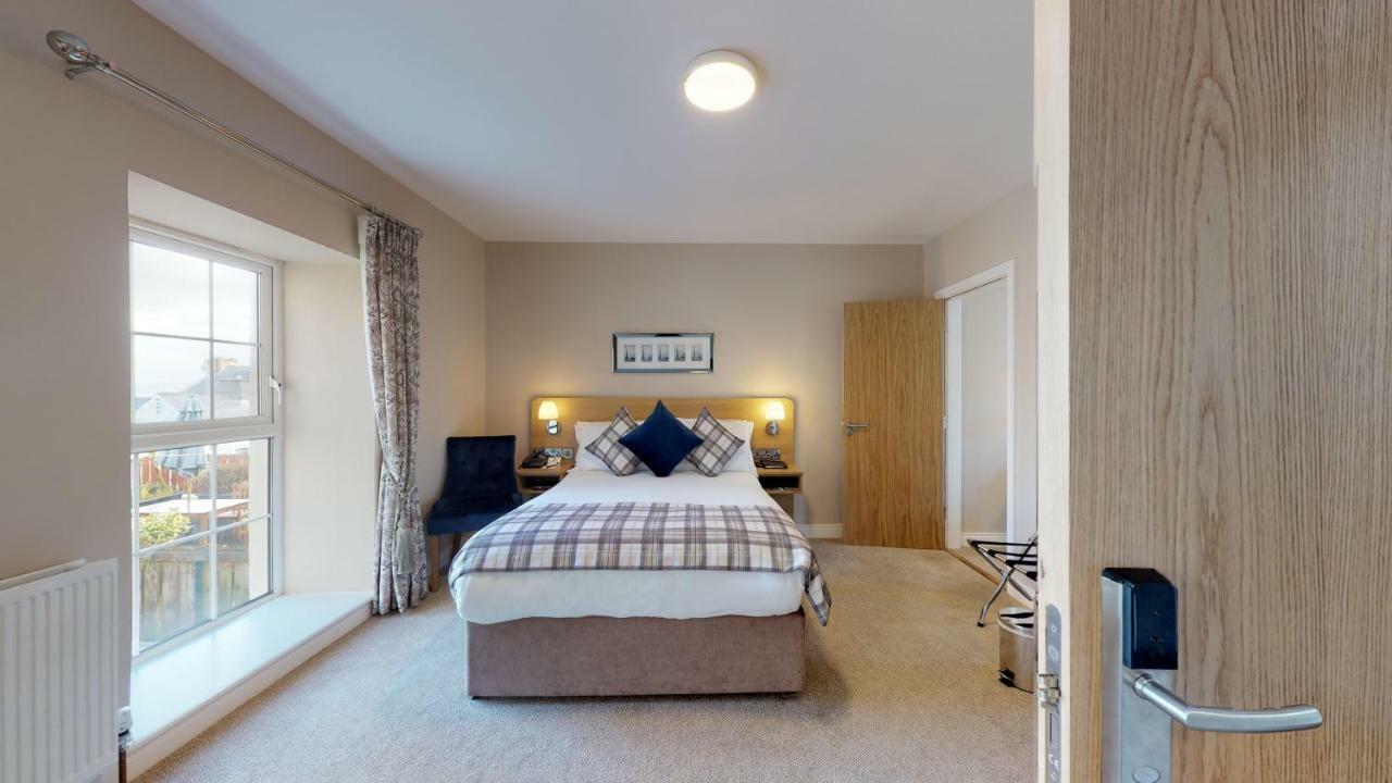 Foyle Hotel Мовилл Экстерьер фото