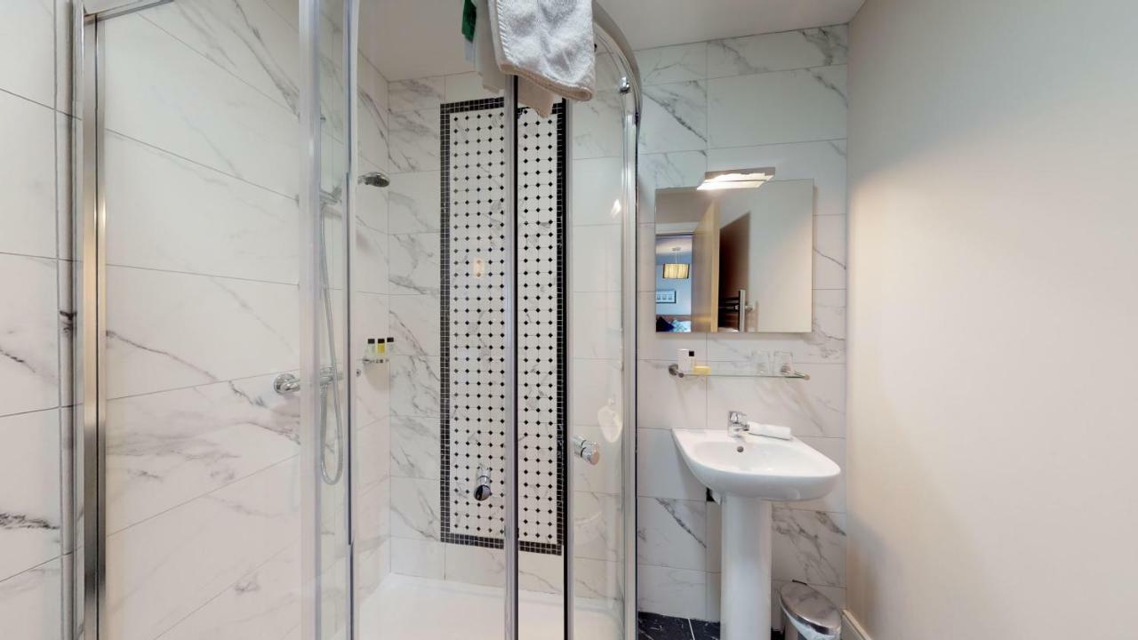 Foyle Hotel Мовилл Экстерьер фото
