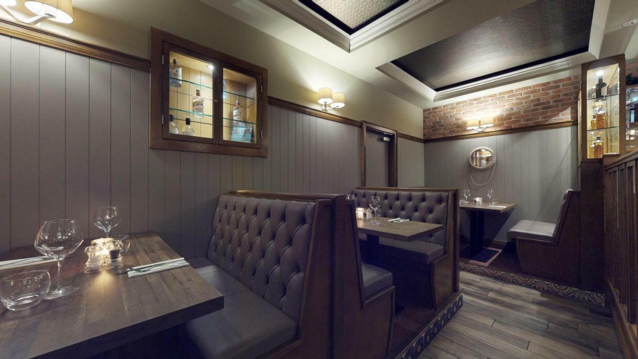 Foyle Hotel Мовилл Экстерьер фото