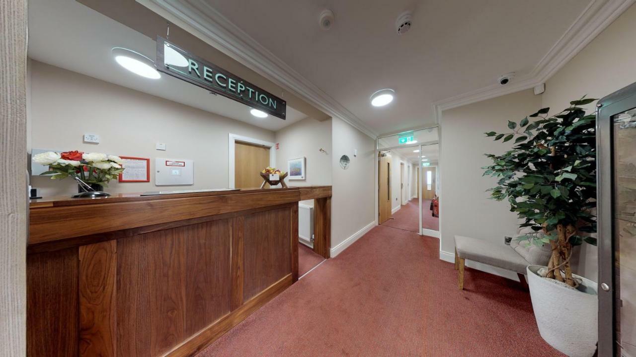Foyle Hotel Мовилл Экстерьер фото