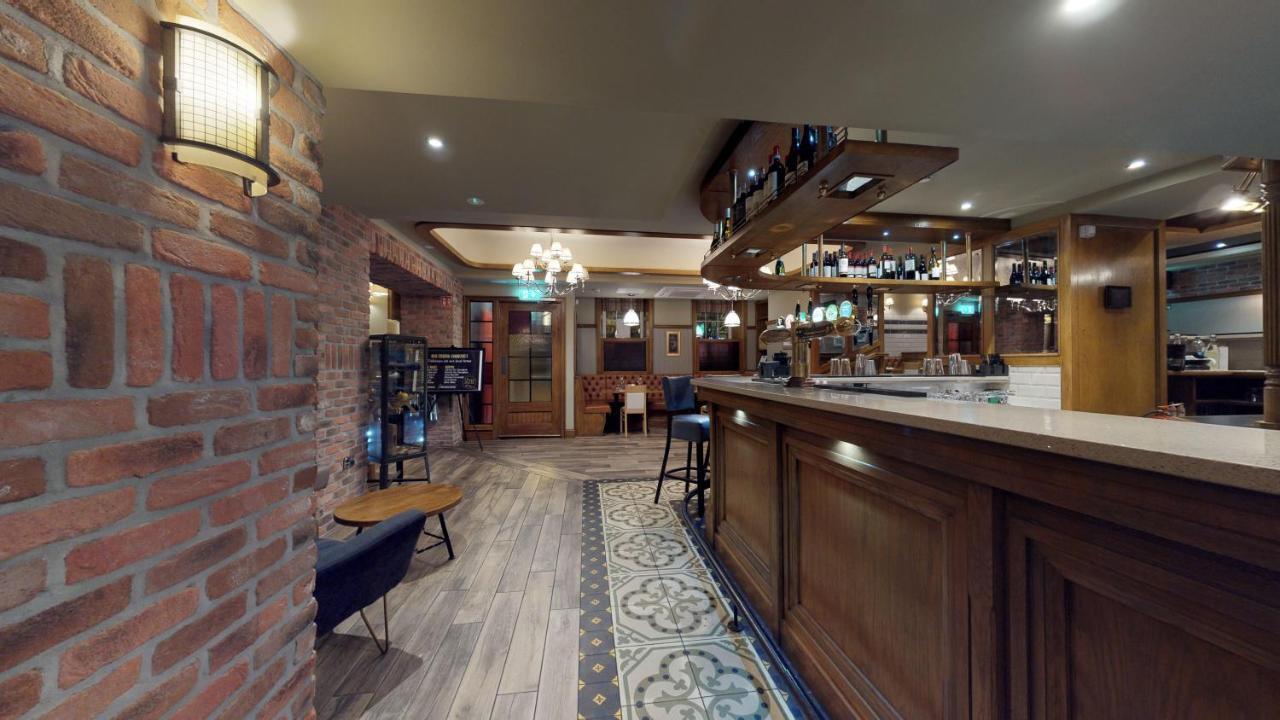 Foyle Hotel Мовилл Экстерьер фото